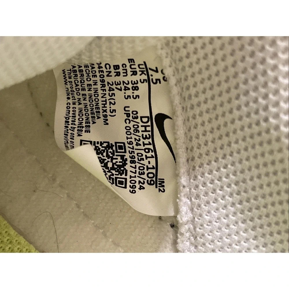 Nike Court Legacy Next Nature Women's Sneakers White Black Gum Sole Size 7.5